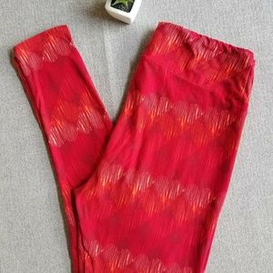 Lularoe Legging Red Hearts Womens Tall & Curvy